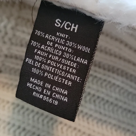 Faux Fur sweater - Picture 3 of 3